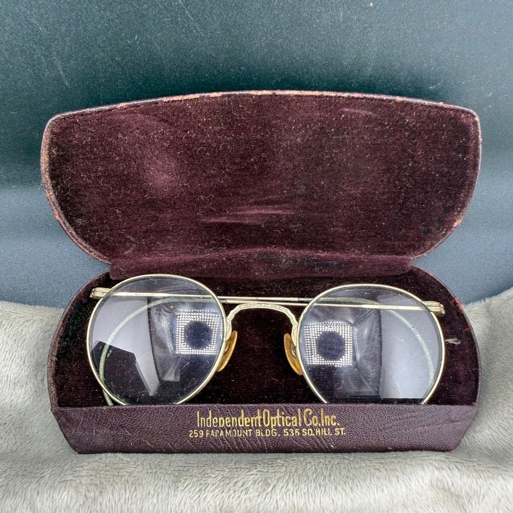 Vintage American Optical AO Wire Frame Glasses Gold 1/10 12K GF Ful-Vue Case